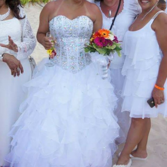 Wedding Dress Swarovski Crystals - Picture 3 of 8